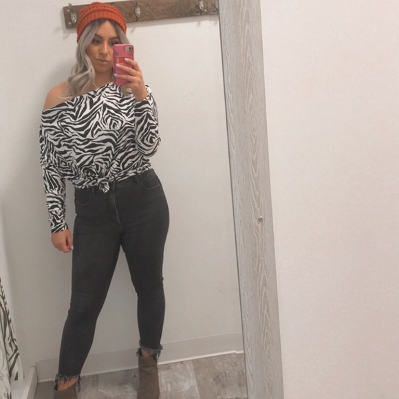 Meet your Posher, Brittany - Picture 1 of 4